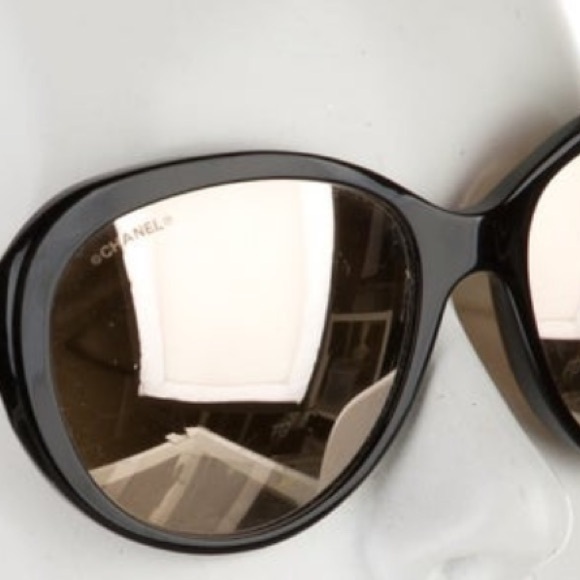 CHANEL Black Mirrored Sunglasses main image 5